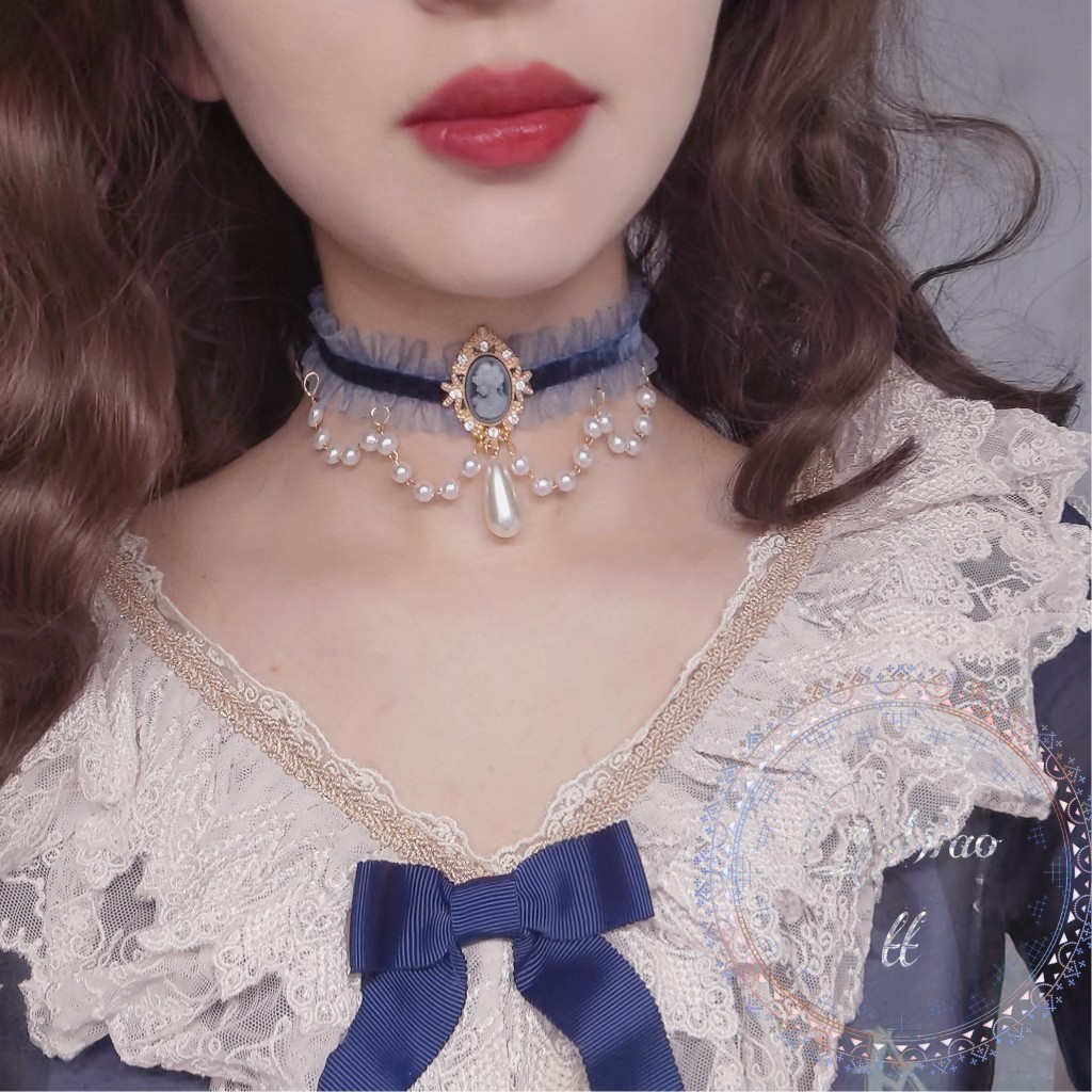 สร้อยคอมุกระยิบระยับแบบเอ็กคลีคติก พร้อมเพชรสังเคราะห์และลูกป�arl ประดับด้วยขนนกและเลซ จัดส่งฟรี