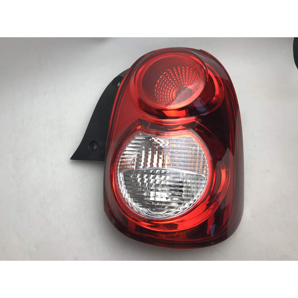 เหมาะสําหรับ Chery QQ3 ด้านหลังไฟท้ายประกอบ 12 รุ่นกีฬา QQ ใหม่ QQ3 ด้านหลังไฟหน้าย้อนกลับเบรคโคมไฟ 