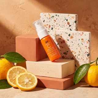 Boots Vitamin C Brightening Intensive Serum 10 Ml บู๊ทส์ วิตามิน ซี ไบรท์เทนนิ่ง อินเทนซีฟ ซีรั่ม 10 มล.
