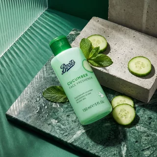 Boots Cucumber Face Freshener 150Ml บู๊ทส์ คิวคัมเบอร์ เฟซ เฟรชเชนเนอร์ 150มล.