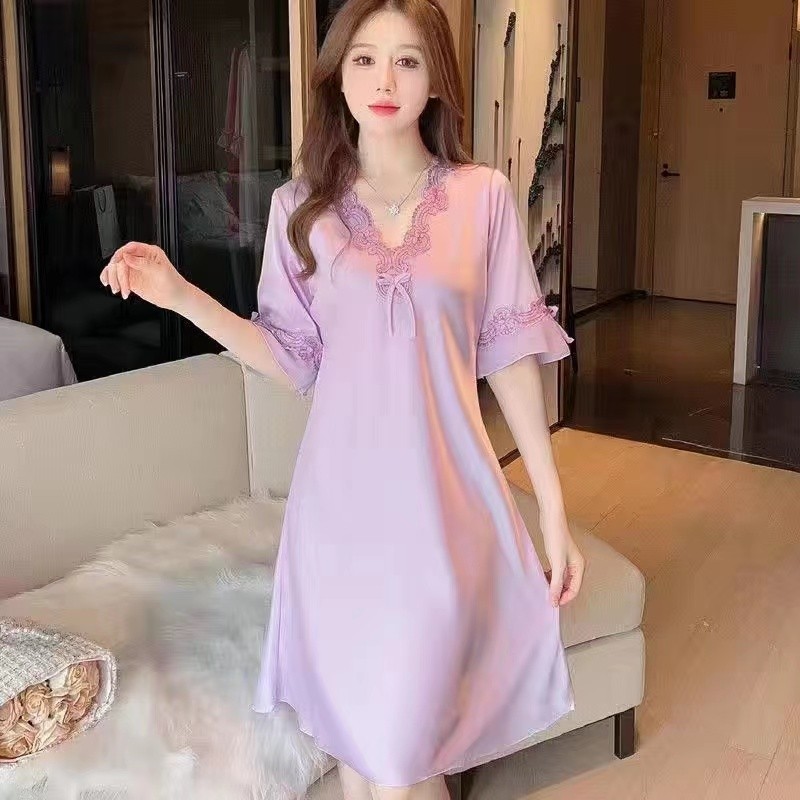 ผ้าไหมน้ําแข็งเซ็กซี่ V คอลูกไม้ Nightdress สุภาพสตรีน้ําหนักเบาแขนสั้นหลวมชุด Breathable Living Paja