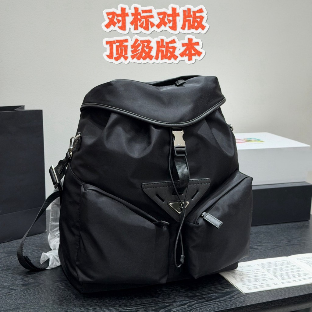 URLG กระเป๋าเป้สะพายหลังกันน้ําความจุขนาดใหญ่ Drawstring Buckle กระเป๋าเดินทางกระเป๋าร่มชูชีพ 2VZ108