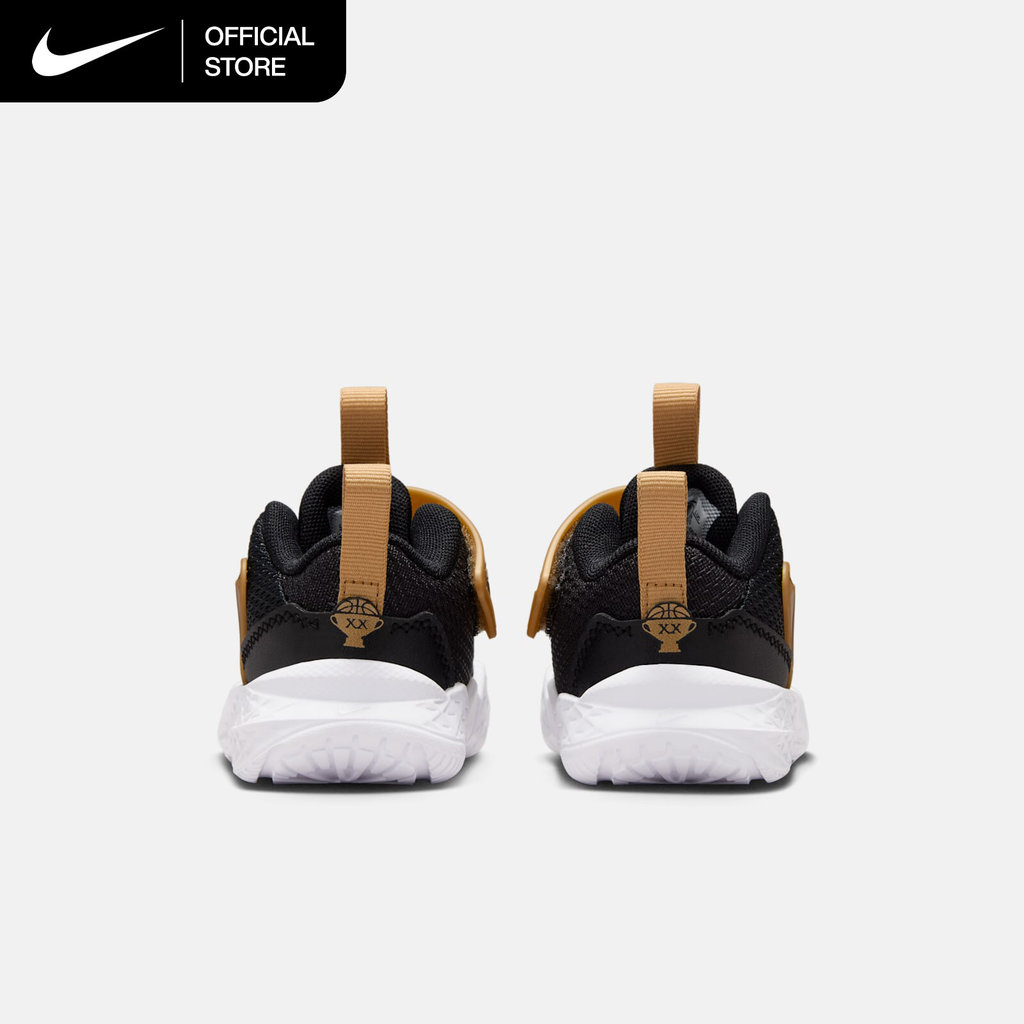 NIKE حذاء أطفال صغار Team Hustle D 12 — أسود — صورة 3