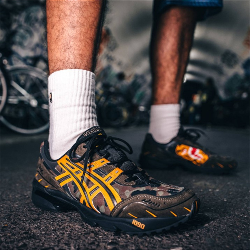 ASICS ASICS X BAPE GEL-1090 Army Green Camouflage Orange Tiger Head Cushioning Shock Absorption รองเ