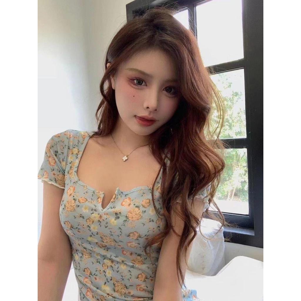 Spicy girl floral dress, tight fitting square neck base skirt, fashionable hip hugging short skirt