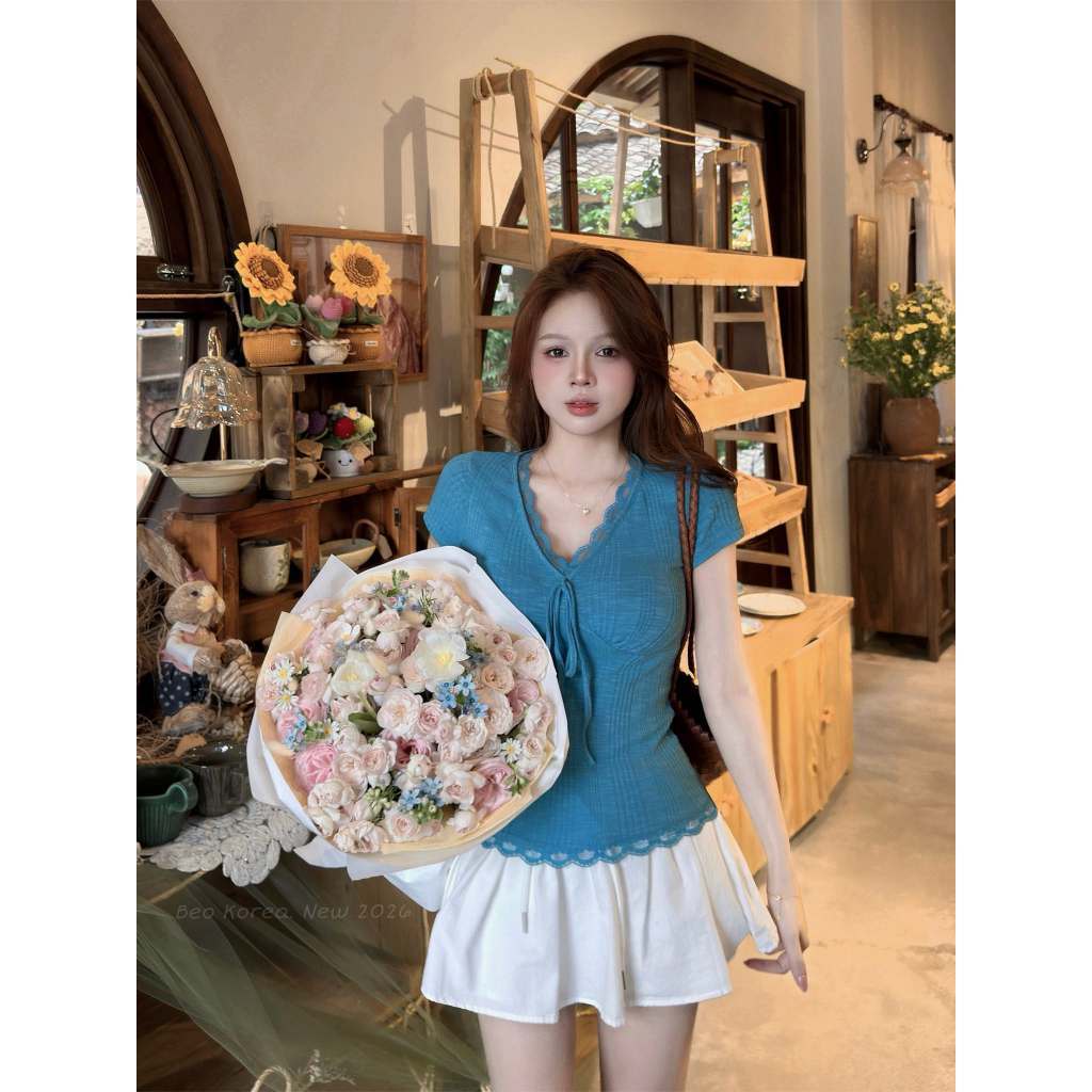 เสื้อยืดคอลูกไม้ Cobalt Blue Bow QC-TrH