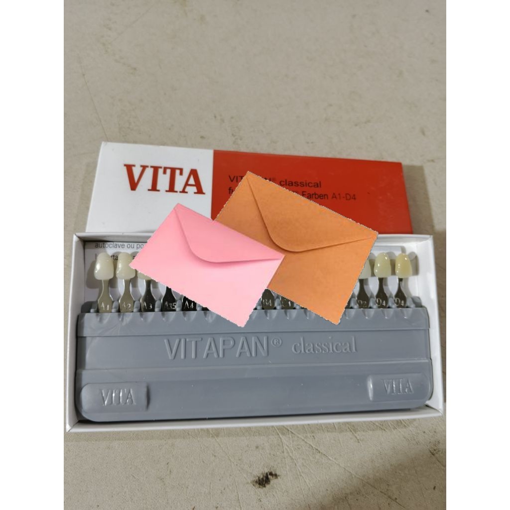 --LL--Spot goodsXY VITA Color Reference Guide A1–D4