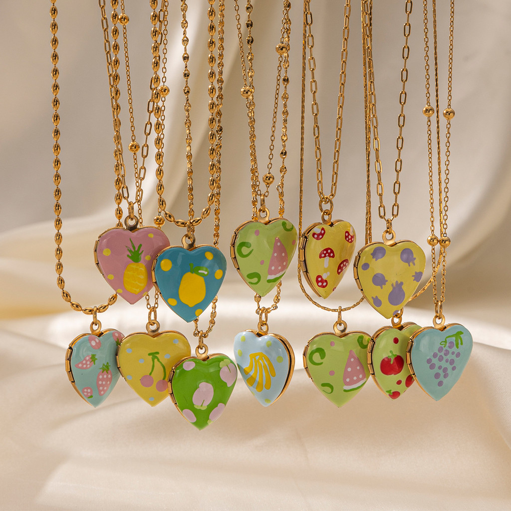 สร้อยคอสแตนเลสหรูหรา Niche All-Match Love Basic All-Match ไทเทเนียมเหล็กกล่องรูปถ่ายจี้สร้อยคอ