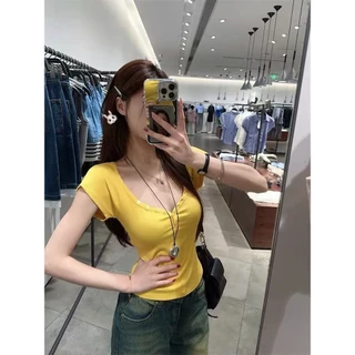 พร้อมส่ง แขนสั้นรั ดรูปเซกซี่ เสื้อน่ารักผู้หญิง เสื้อรัดรูป สีพื้น 4สี ผ้ายืดรูปทรงสวย สไตล์เกาหลี Lalita