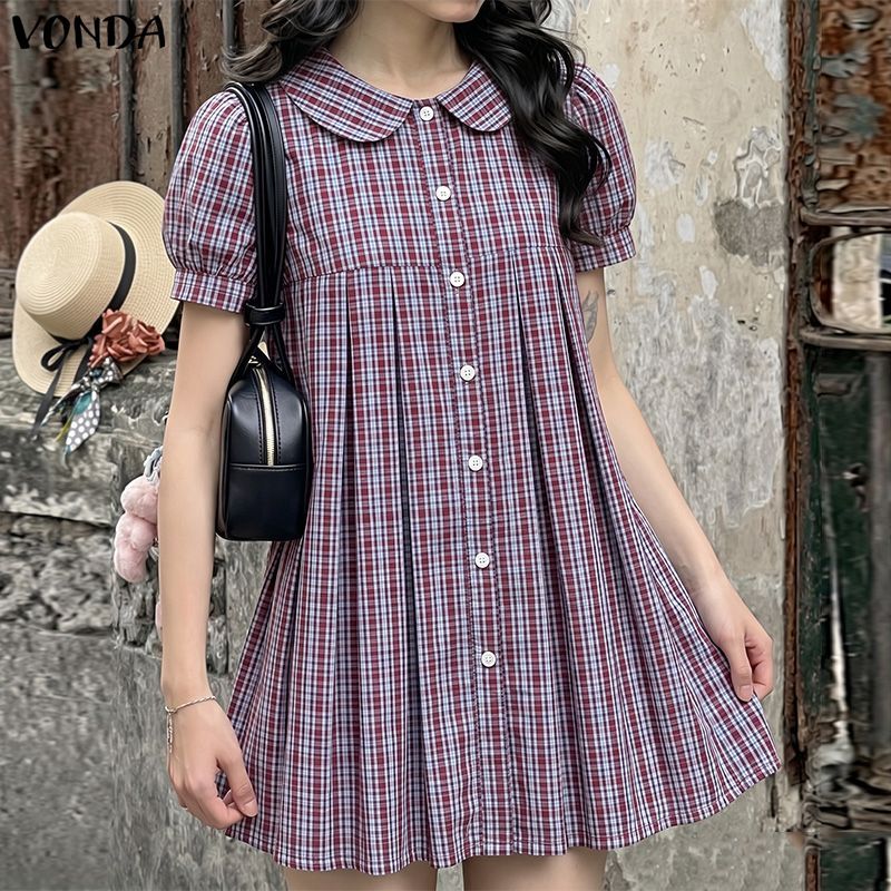VONDA ผู้หญิง Girly สไตล์วิทยาลัยหวานลายสก๊อตสี Peter Pan Collar พัฟแขนสั้นปุ่มจีบเอวสูงหลวมชุดทอเส้น — صورة 4