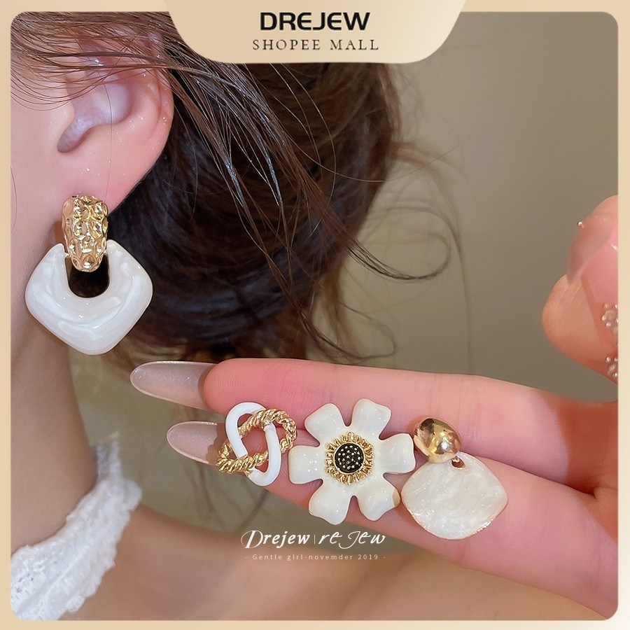 DREW ดอกไม้เรซินสีขาวสแควร์เรขาคณิต Dangle ต่างหูผู้หญิงทุกวัน Retro Casual Matching ตกแต่งเครื่องประดับ