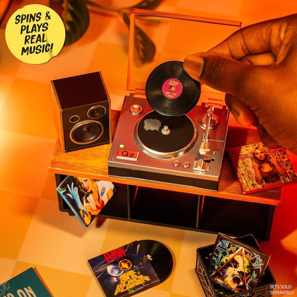 MGA Miniverse Mini Vinyl Record Record Player Miniature Record Player Ball Mystery Box MGA Vinyl Rec
