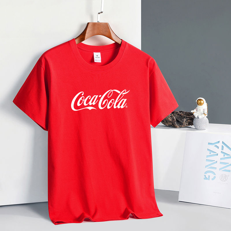 Coca Cola เสื้อยืดแขนสั้น Coca Cola คู่สวมใส่ผ้าฝ้ายแท้สีแดงนักเรียน Street สวมใส่สนุกเสื้อผ้าสร้างส