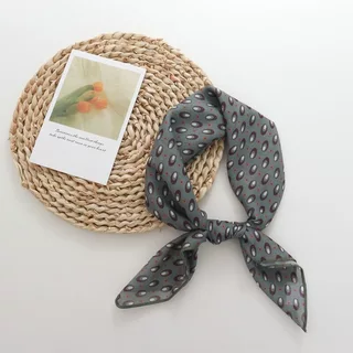 Retro High-End Square Scarf 2026 New Style Ladies All-Match Square Scarf