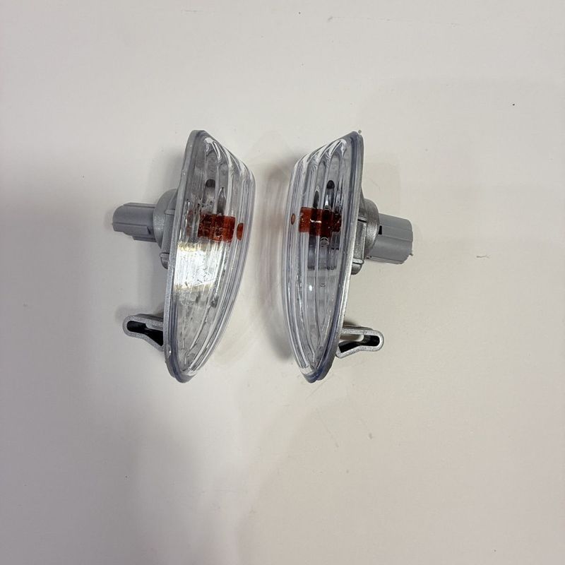 เหมาะสําหรับ Chery A5 Ruihu 3 Flag Cloud 2 3E5 Ruiqi G3X1M1 Fender ด้านข้างไฟเลี้ยวสัญญาณ260728