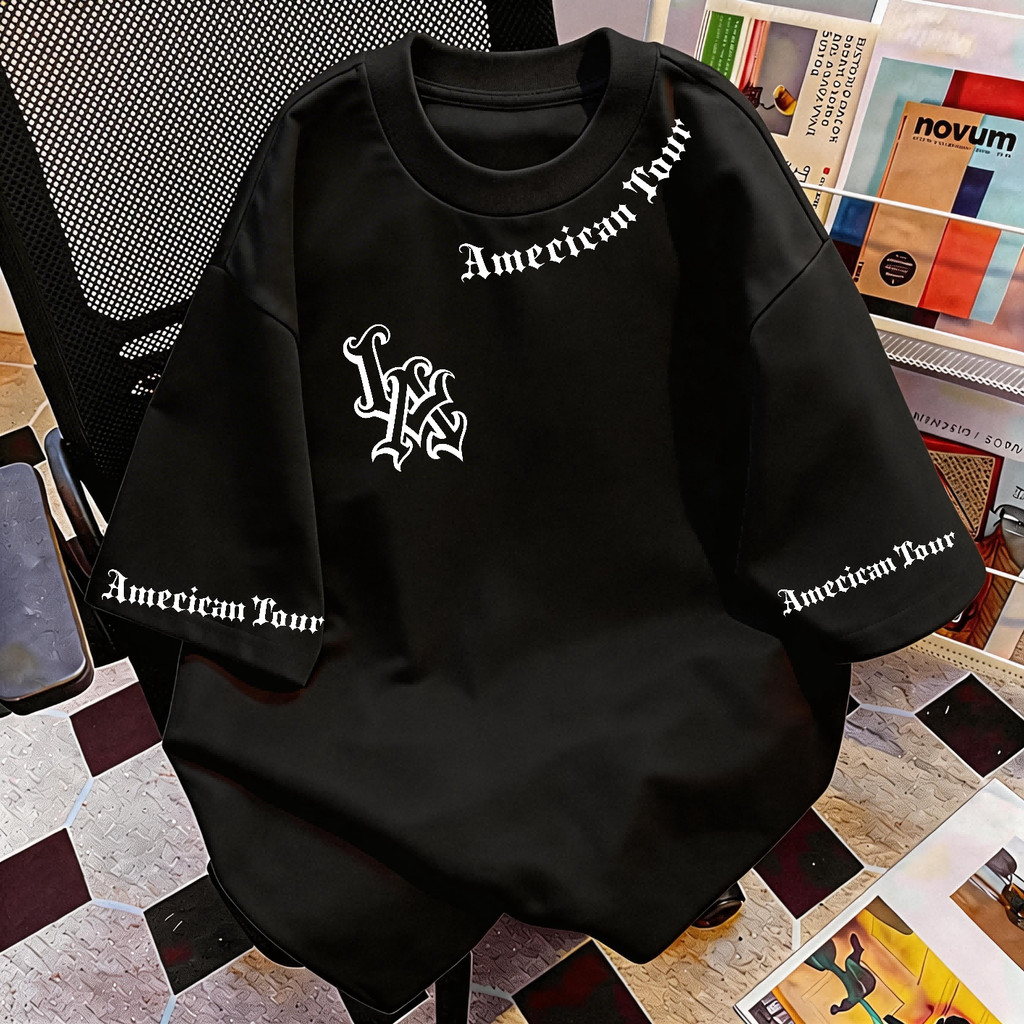 TEE·SHOP🍀เสื้อยืด oversize เสื้อเท่ๆ เกาหลี " American Tour" เสื้อแฟชั่นใ เกาหลีสไตล์ พิมพ์ลาย ผ้านิ่มใส่สบาย S-3XL COD📦
