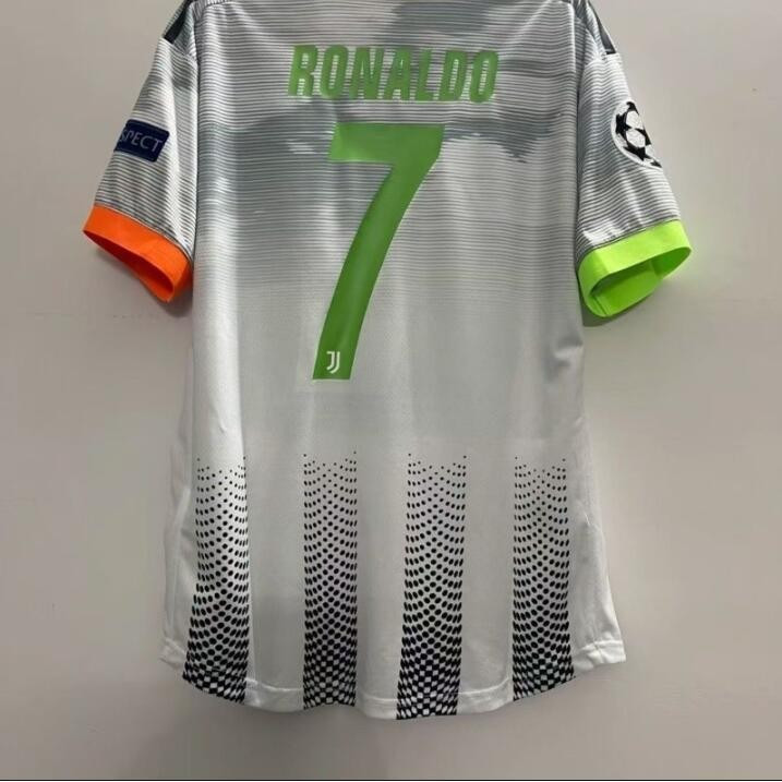 AAA+ 2019/20 ยูเวนตุส FC เสื้อฟุตบอล Retro Edition S-2XL