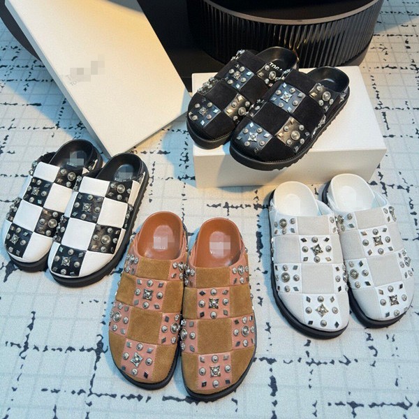 TOGA Rivets Suede Flat Boken รองเท้าแตะสุภาพสตรี