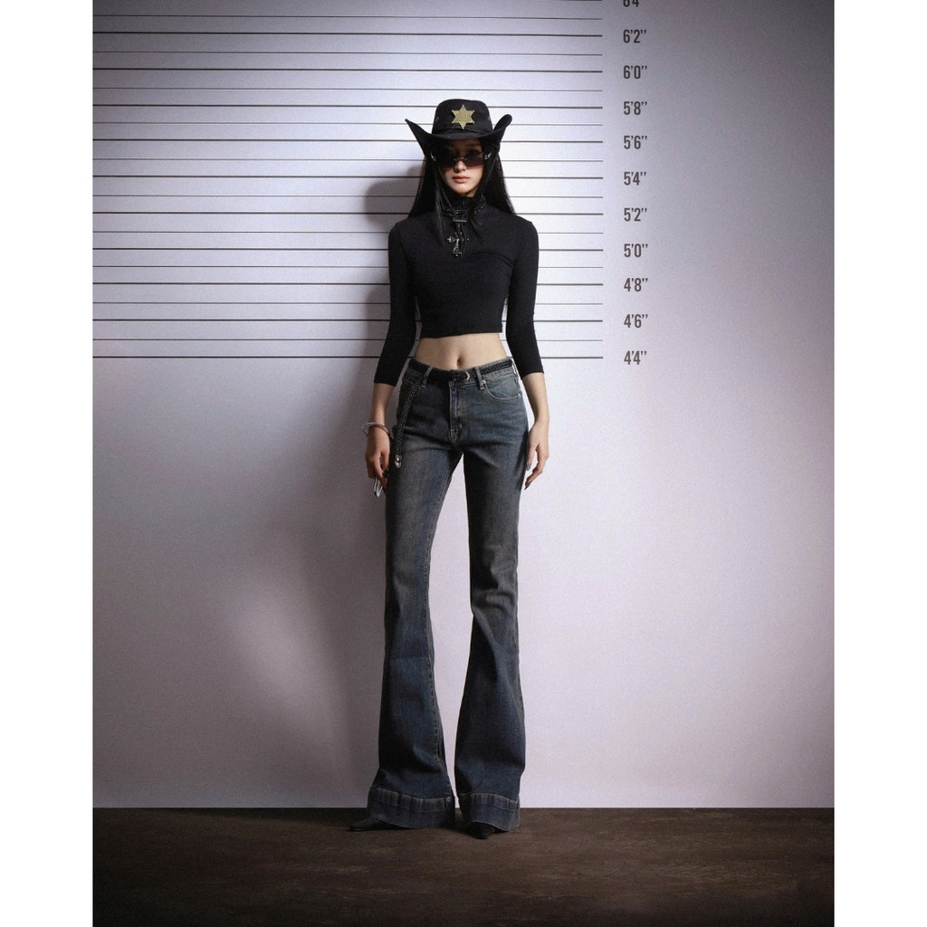 So Dóe Club – Chain Top and Nelly Pants ชุดกางเกงขาบานกางเกงยีนส์