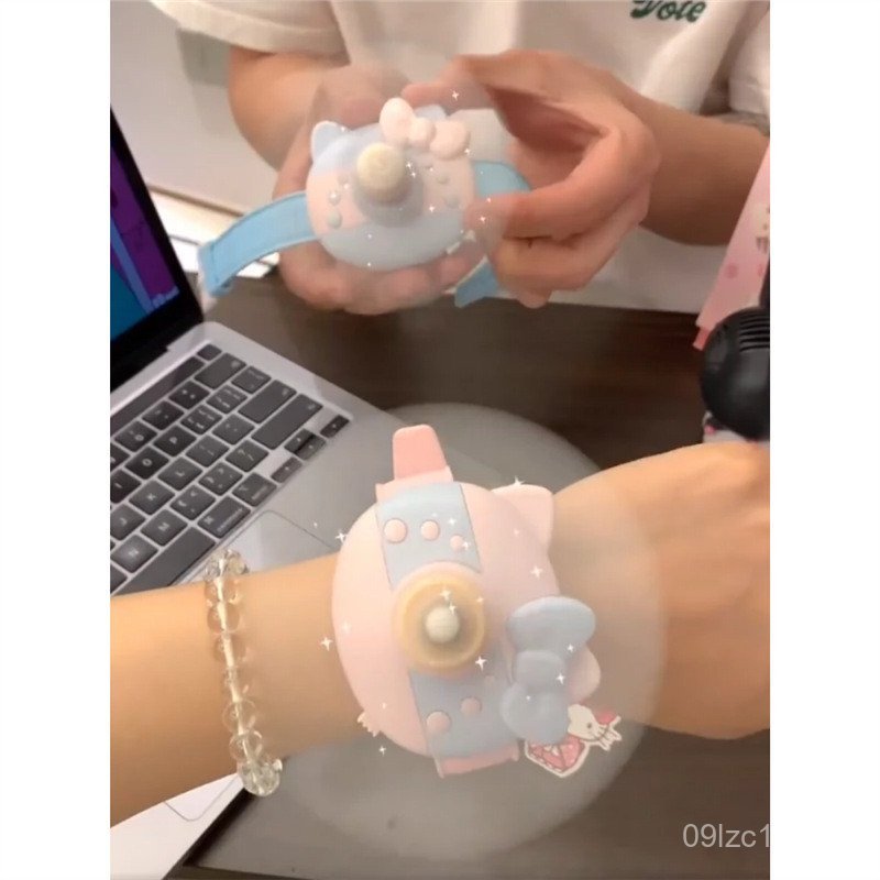 Sixth Handheld Portable Hello Kitty Fan Portable Small Fan Watch Mini Childrens Day hellokitty 8Q87