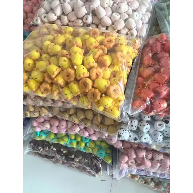 ของแท้สินค้าจํานวนมาก Squishmallows ยางนุ่ม Mini Decompression ตุ๊กตาการ์ตูนของเล่นเด็กเครื่องประดับ - รูปที่ 4