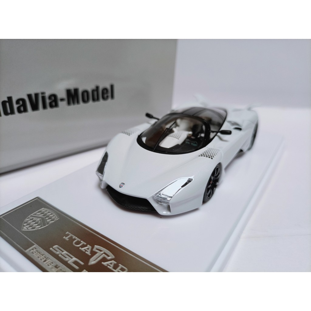 PandaVia 1 43 PandaVia PandaVia Lizard Two-Door Supercar รุ่น SSC Tuatara สีขาว