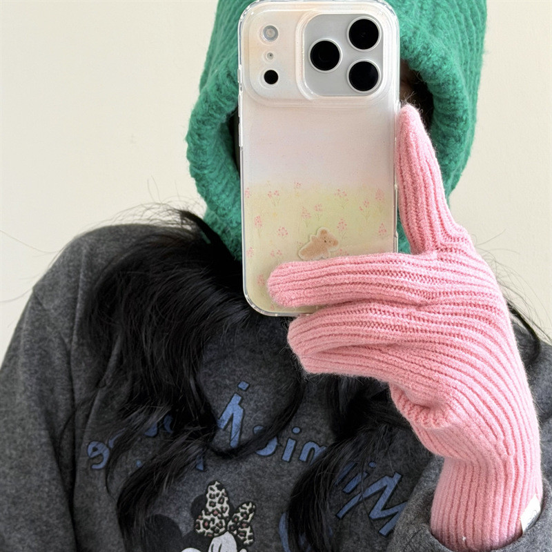 Grass Flower Bear Apple 17Promax Phone Case เหมาะสําหรับ iPhone16Pro Double Layer 15Pro/14Pro