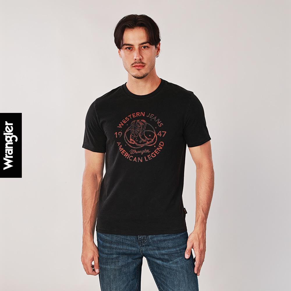 WRANGLER เสื้อยืดแขนสั้นผู้ชาย คอลเลคชั่น Wrangler Legends รุ่น WR S126MTSSN24 สีดำ