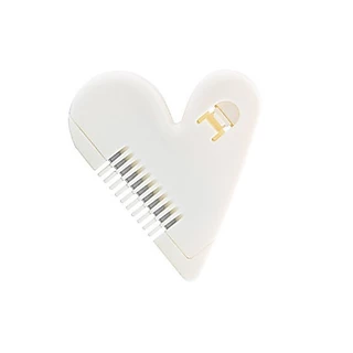 DAYSE HAIR CUTTER MAKEUP TOOL (AC001) : เดย์ซี่ หวีอเนกประสงค์หวีหมออ้อย หวี x 1 ชิ้น abcmall