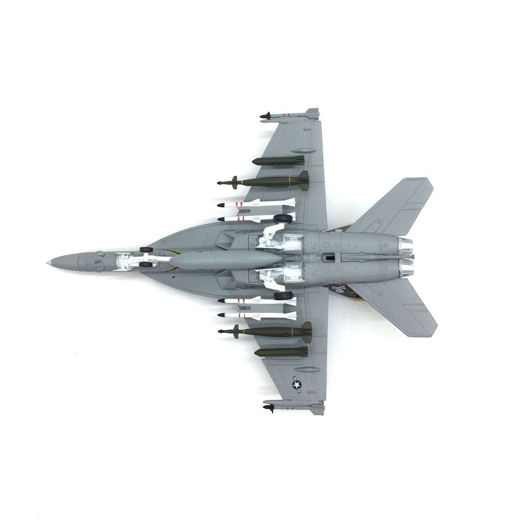 1: 100 American F-18B Fighter Strike Fighter Strike Fighter จําลองโลหะผสมผลิตภัณฑ์สําเร็จรูปเครื่องบ