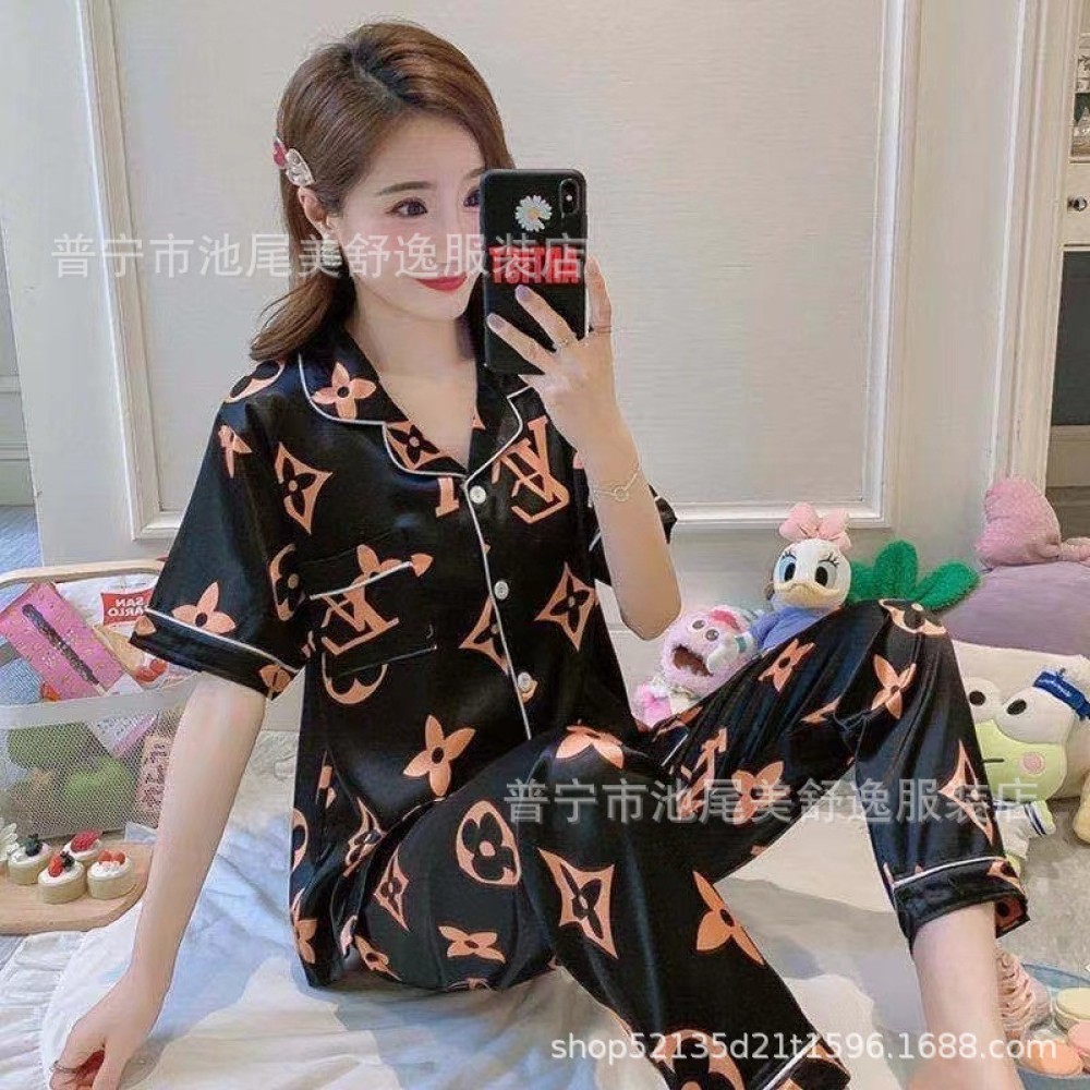 ผ้าไหมเทียมเสื้อสเวตเตอร์ถักชุดนอนสตรีแขนสั้นกางเกงผ้าไหมน้ําแข็งสวมใส่ชุดสั้นยาวเสื้อสเวตเตอร์ถัก 2