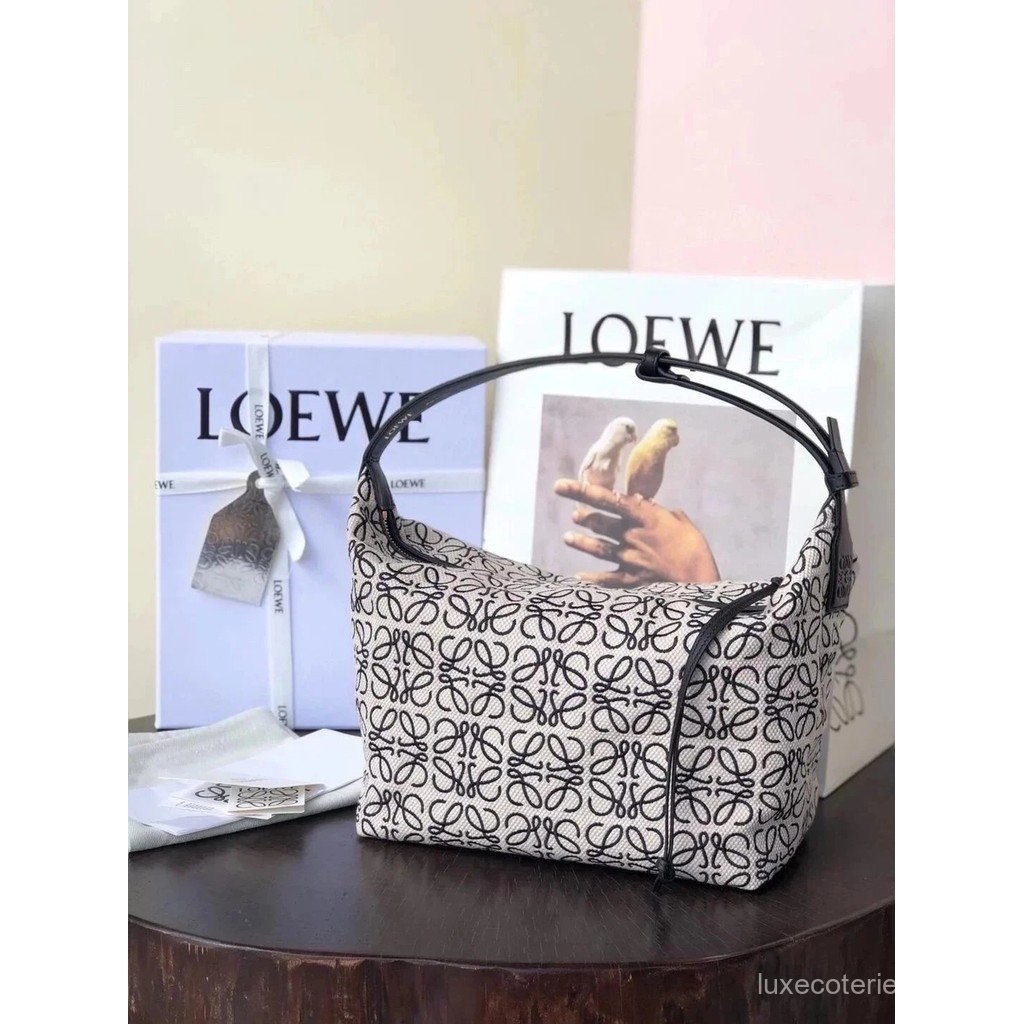 LOEWE Cubi Anagram Jacquard Canvas กระเป๋าถือ สไตล์ใหม่ สำหรับผู้หญิง ตกแต่งด้วยลาย Anagram