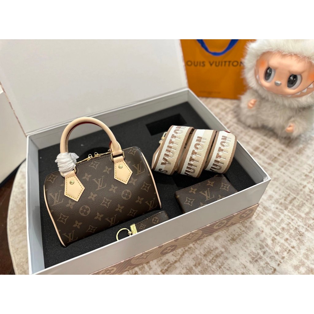 กระเป๋าหมอน LV Speedy 20