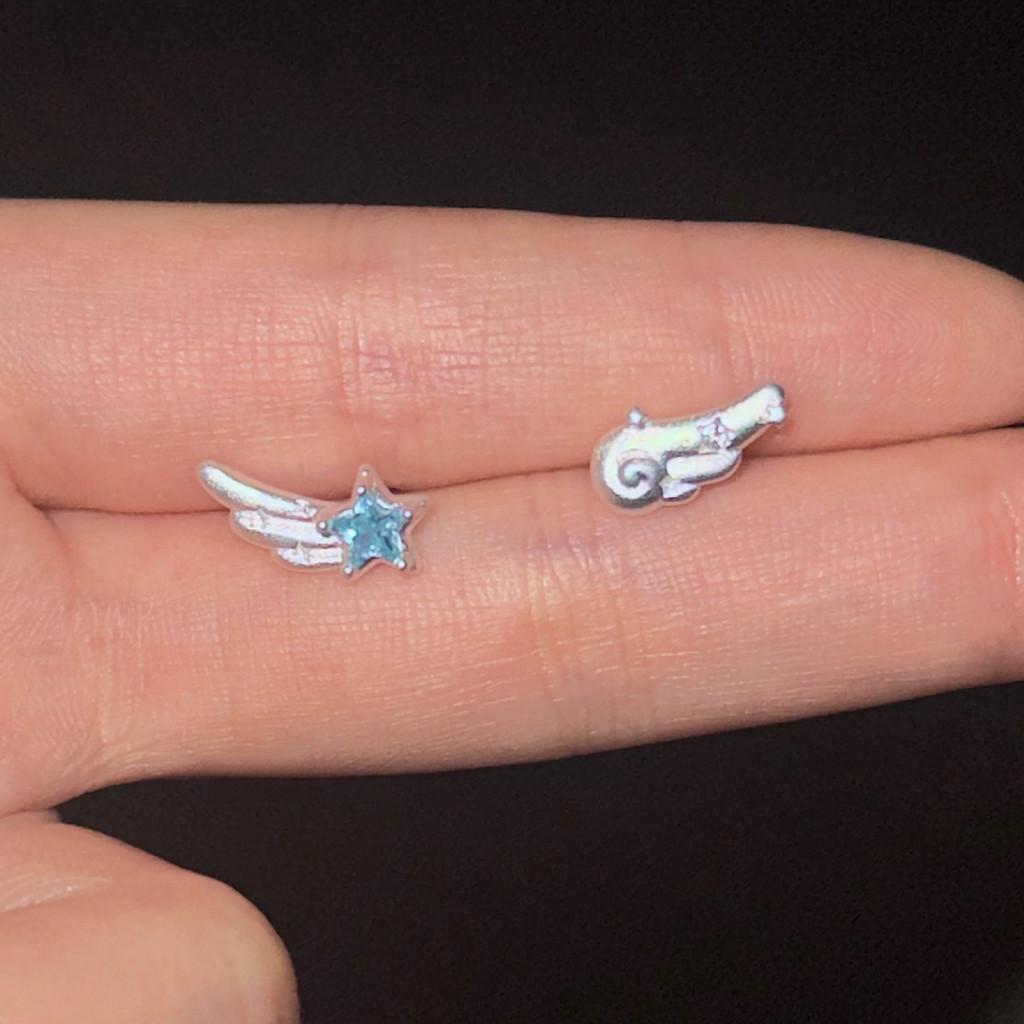 1 คู่ Hipsters โลหะผสมที่แตกต่างกัน Star Wings ต่างหูสตั๊ดสําหรับผู้หญิง