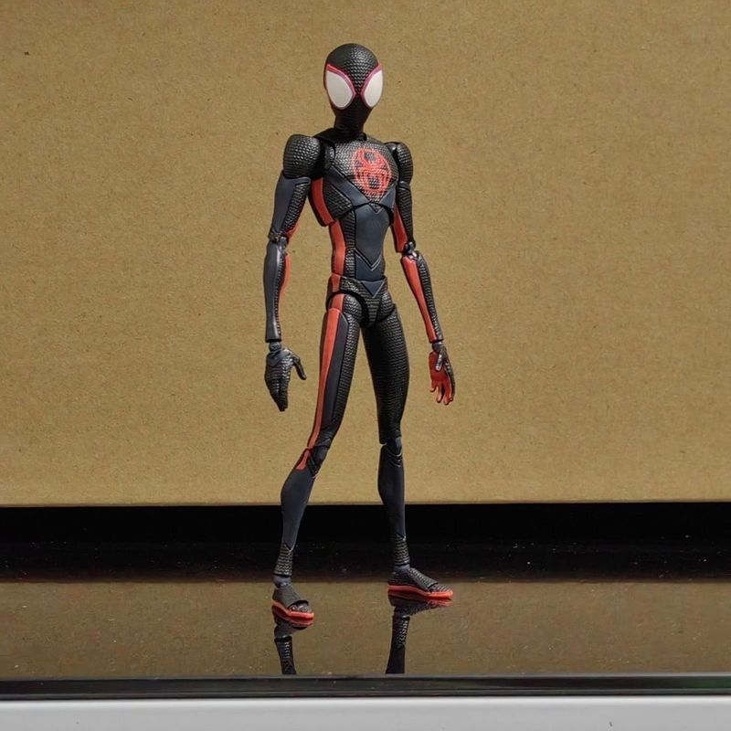 ในประเทศ SHF Spider-Man Gwins Daisy Miles Super Movable Spider-Man Movable Figure Uuu8.5