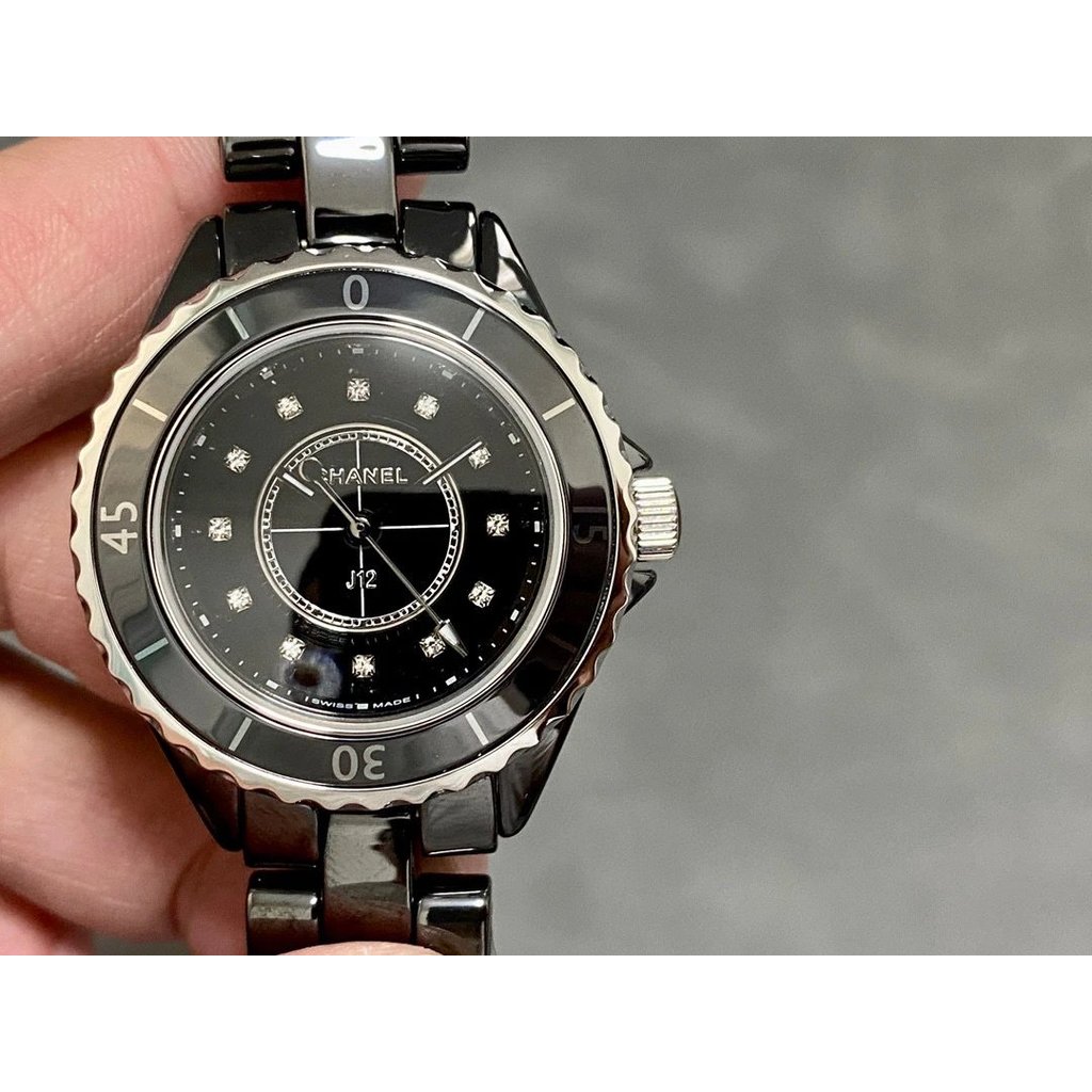 นาฬิกา Chanel J12 Series นาฬิกาด้านล่างโปร่งใส 33 มม.