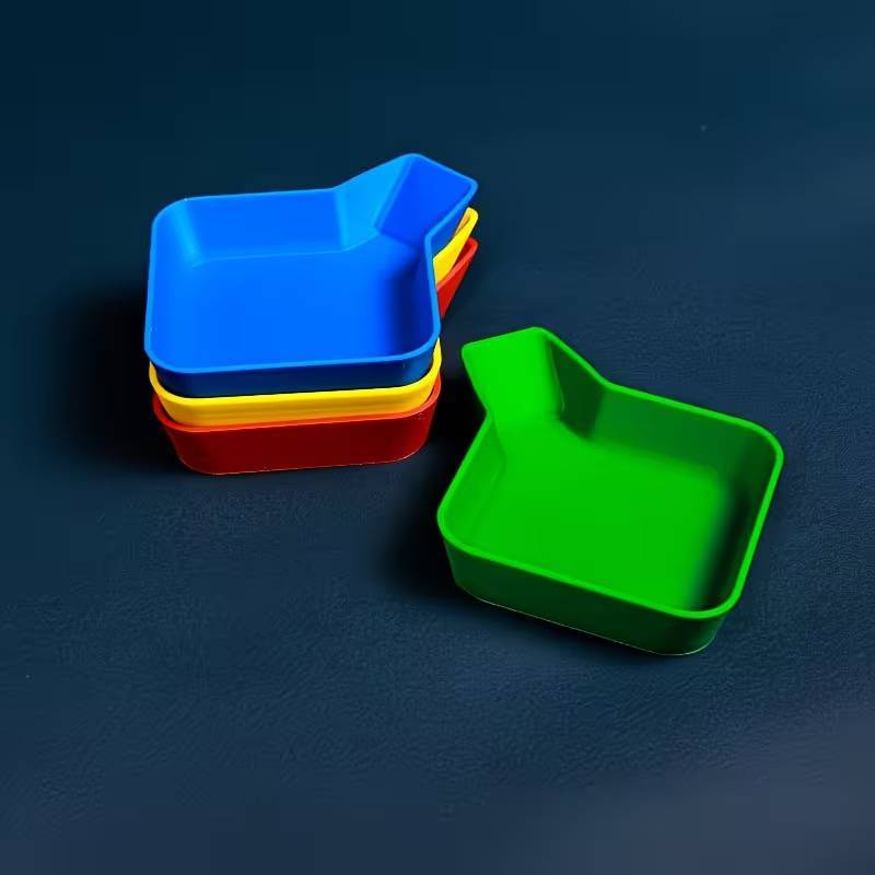LJF 2/4 ชิ้นที่มีสีสันเกมชิปถาด Gameponent Stands เกมเหรียญถาด Home Sorting ถาดแบบพกพา Home Storage