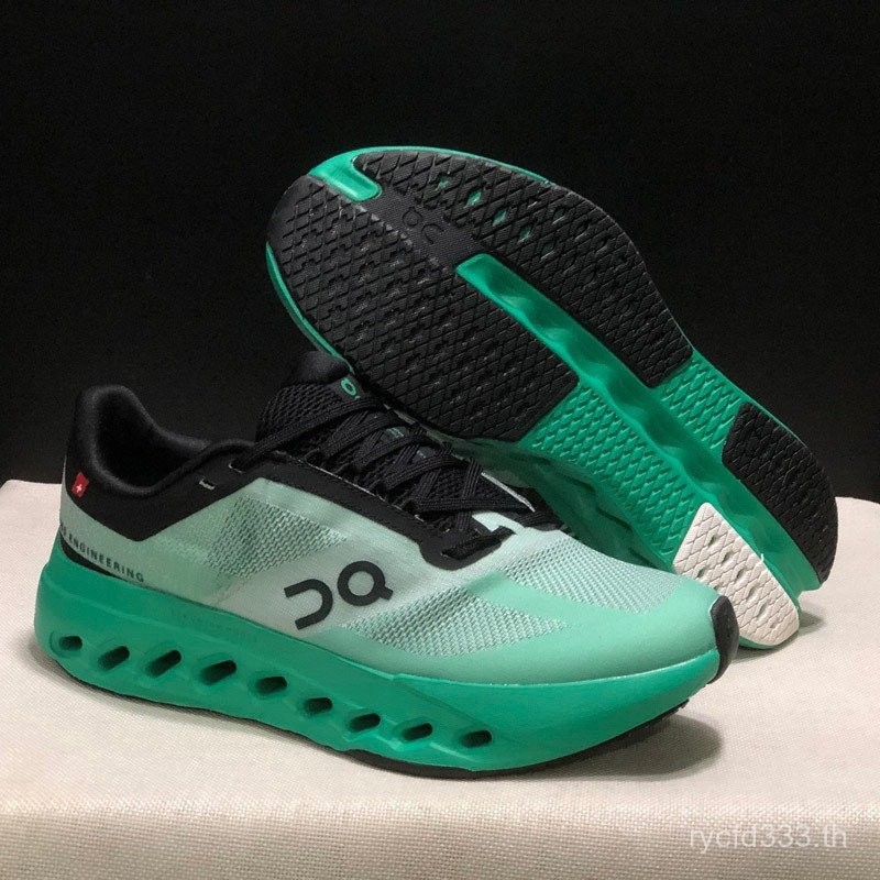 รองเท้าวิ่ง On Cloudsurfer Next XU3X C8EC ออกแบบให้มีความยืดหยุ่นและกันลื่น พร้อมระบบระบายอากาศที่ยอ