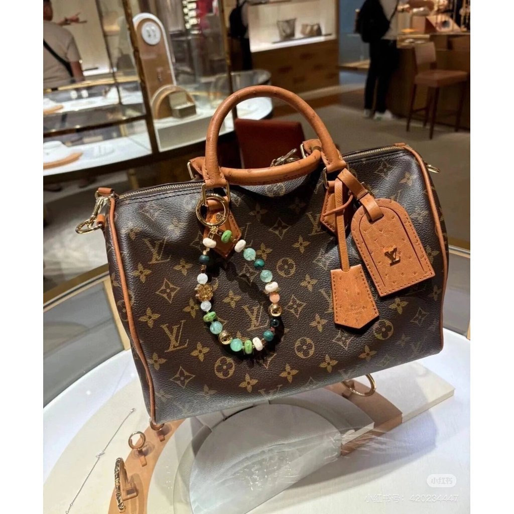 Louis Vuitton สไตล์ใหม่ กระเป๋าถือสำหรับทั้งผู้หญิงและผู้ชาย แบบ Bohemian