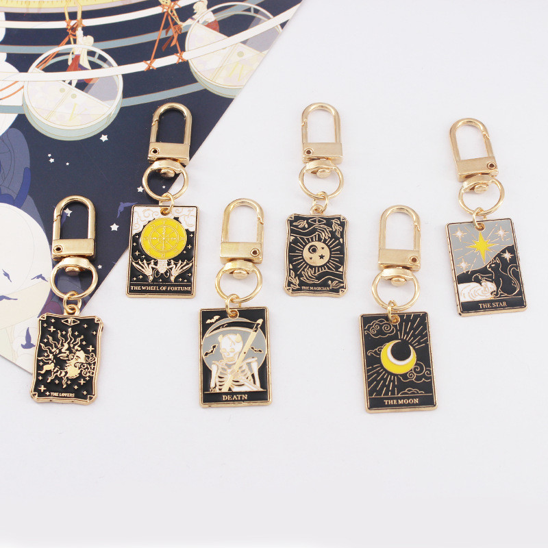 โลหะผสมเกมกระดาน Solitaire Sun Tarot พวงกุญแจโชคดีของขวัญจี้ Key Chain จี้ Key แหวนกระเป๋านักเรียน T