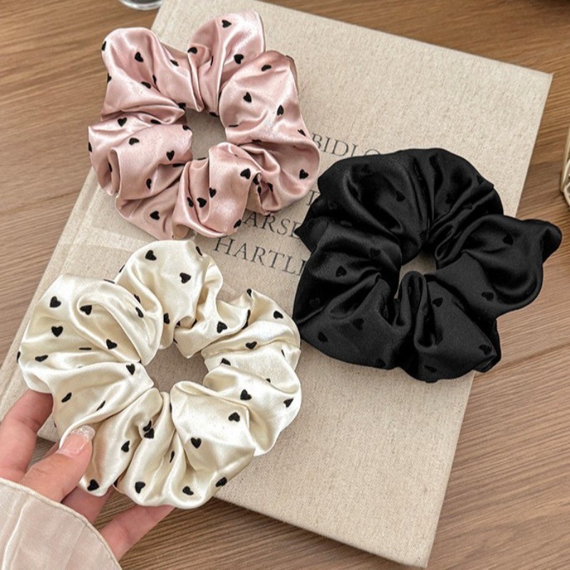 แหวนติดผมลายจุดรูปหัวใจผ้าซาตินเครื่องประดับผม Scrunchie อ่อนโยนและหลากหลาย ราคา ถูกที่สุด ดีลบีเคเค แกลเลอรีภาพที่ 6