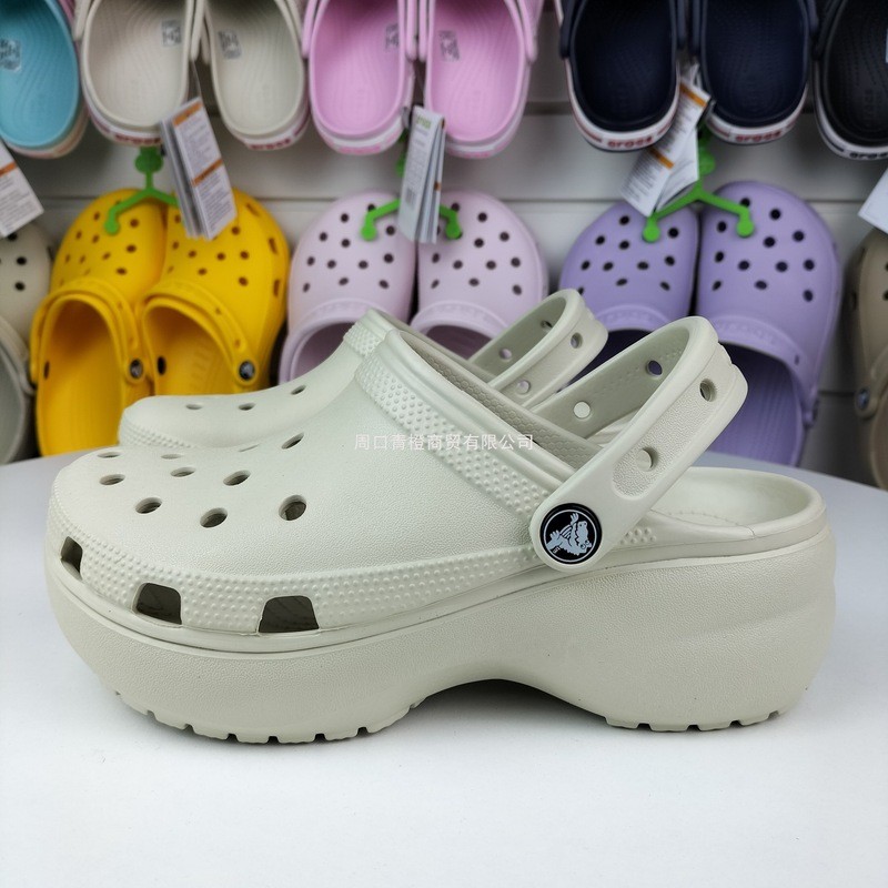 Ouyang Nana Carlo Chi Hole Shoes Cloud Puff Whale หนาSoled Womens Shoes Wedge Beach Sandals206750