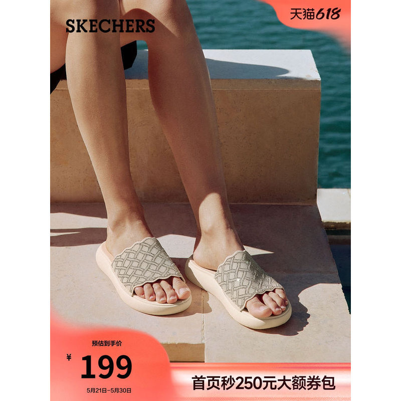 รองเท้าแตะ Skechers Rhinestone รุ่นใหม่สำหรับฤดูร้อน รองเท้าผู้หญิงแบบเปิดหัวเท้าสำหรับใส่กลางแจ้ง ท