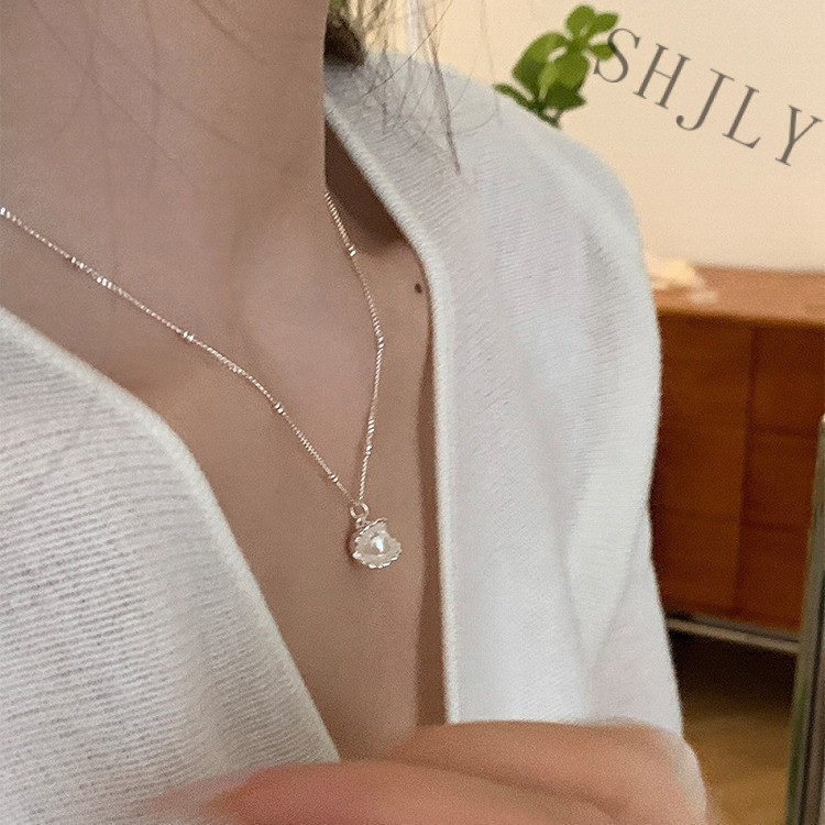 แฟชั่นบูติกสไตล์ใหม่ Shell Pearl สร้อยคอเงินหญิง Niche Design All-Match Simple Gentle Temperament Cl