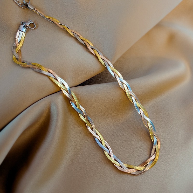 [ks1548.th] Straws People Collection โลหะทอมือไทเทเนียมเหล็กไม่ซีดจางสร้อยคอหรูหราโอ้อวดไขลานสร้อยคอ