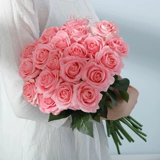 CORNER🌹ดอกกุหลาบ กุหลาบแดง ดอกกุหลาบประดิษฐ์ ดอกกุหลาบปลอม ช่อสําหรับดอกไม้ถนนแต่งงาน พร้อบถ่ายรูป