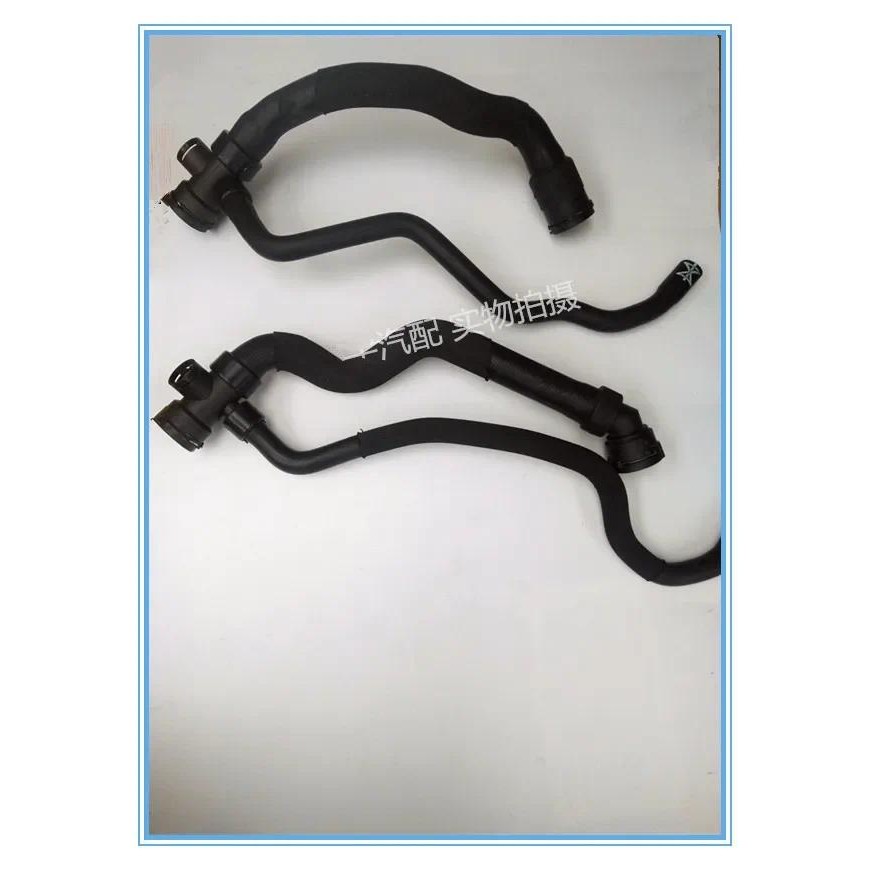 ท่อน้ําหล่อเย็นหม้อน้ําด้านหน้าสําหรับ Audi A4 B6 B7 1.8T 2.0 8E0 121 049 N หรือ 049 L