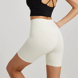 AirActive กางเกงออกกำลังกาย FlexLite Shorts เอวสูง สัมผัสเบาสบาย ทรงสามส่วน