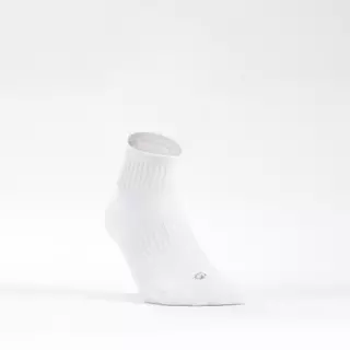 Decathlon Mid-High Sports Socks Tri-Pack Rs 500 ถุงเท้ากีฬาข้อกลางรุ่น Rs 500 แพ็ค 3 คู่ - White
