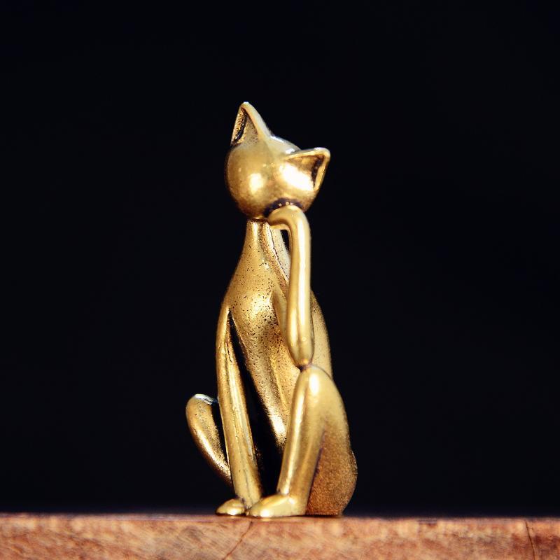 Newsmallbrains Mini Constempolative Cat Figurines ทองเหลืองตลกประติมากรรมสะสมสําหรับบ้านห้องนอนห้องน